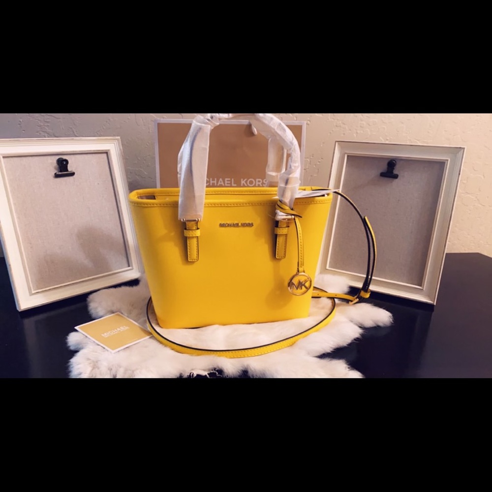 New Authentic Michael Kors purse - Picture 5 of 6